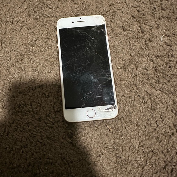 I phone 6! - Picture 2 of 3